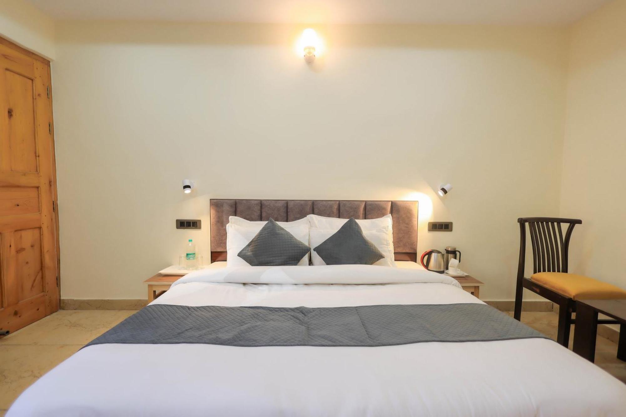 Mystic Hills Retreat Hotel Shimla Eksteriør billede